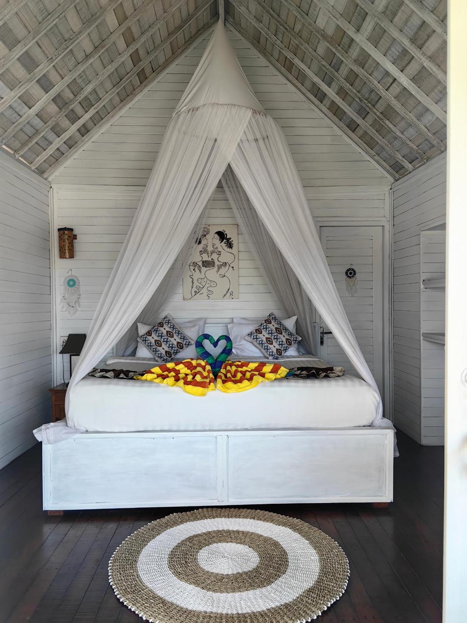 The Dafish Ceningan Hotell Ceningan Island Exteriör bild