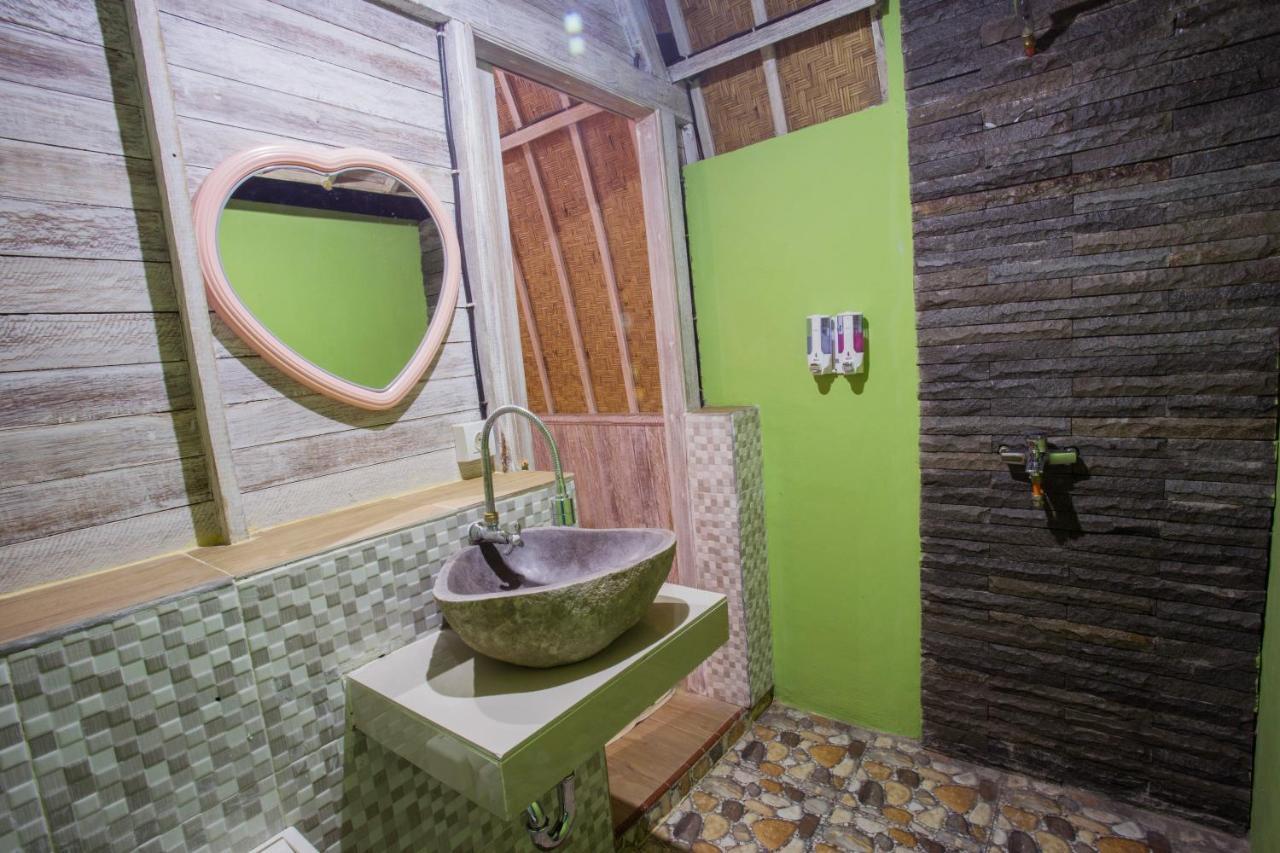 The Dafish Ceningan Hotell Ceningan Island Exteriör bild